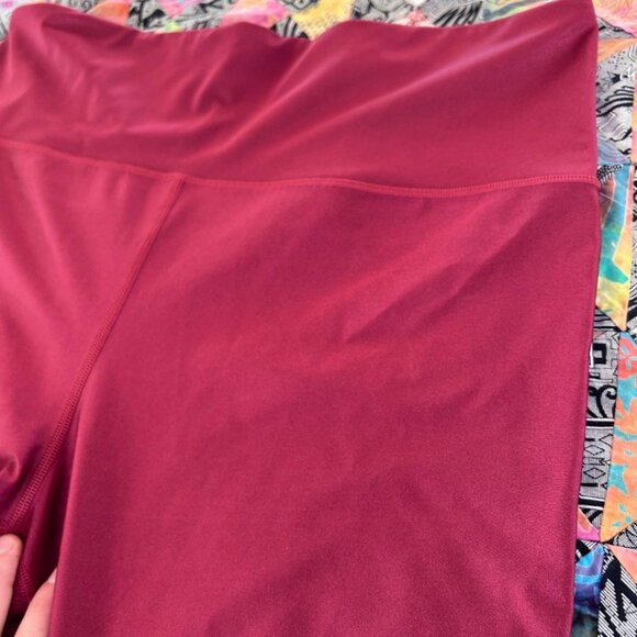 Athleta Ultra High Rise Elation Shine Tight 2XL Extra Large Decadent Red NWT - Picture 6 of 8